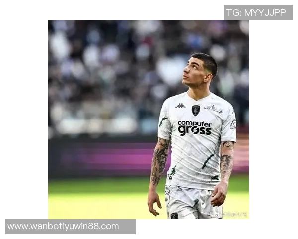 克雷莫内塞瞄准那不勒斯后卫马里亚努奇多名球员或将离队引发关注 克雷莫内塞瞄准那不勒斯后卫马里亚努奇多名球员或将离队引发关注